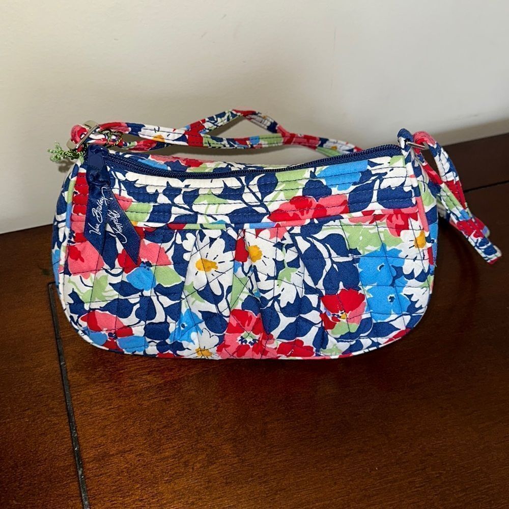 Vera Bradley NWT Blue Red Floral Quilted Summer Cottage Mini Crossbody Purse
